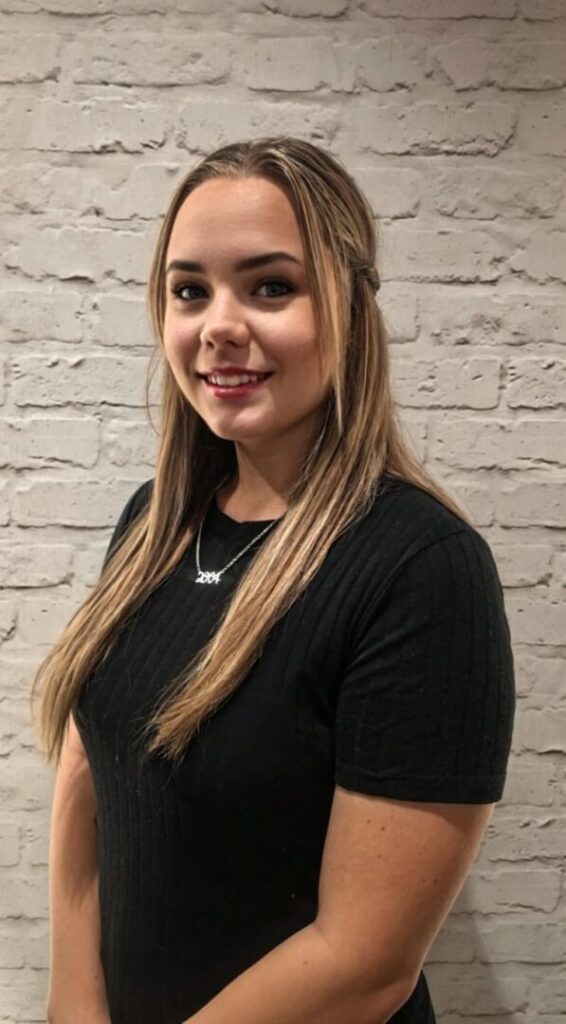 Kay-Leigh Van Der Merwe, Sales Consultant at Vodacom 4U Cradlestone Mall